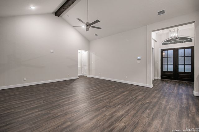 229 Raven Road, Castroville, TX 78009