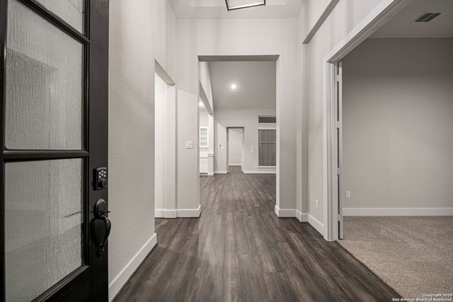 229 Raven Road, Castroville, TX 78009