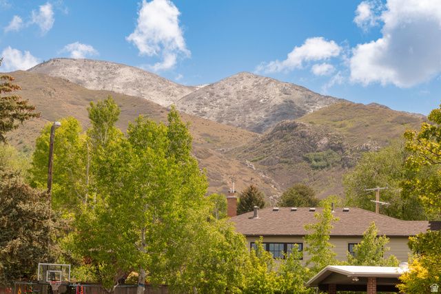 2467 E EMERSON AVE, Salt Lake City, UT 84108