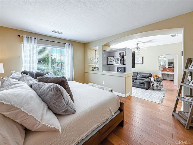 128 Laurel Ridge Drive, Simi Valley, CA 93065