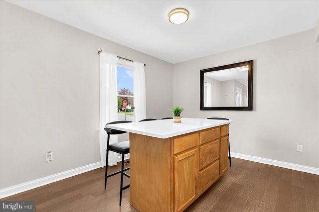 325 DOUBLE EAGLE DR, Linthicum Heights, MD 21090