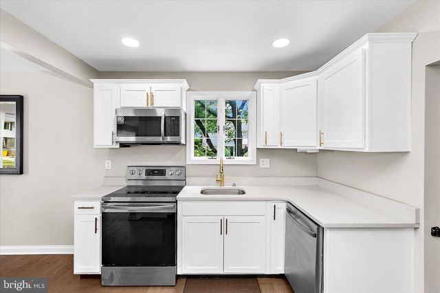 325 DOUBLE EAGLE DR, Linthicum Heights, MD 21090