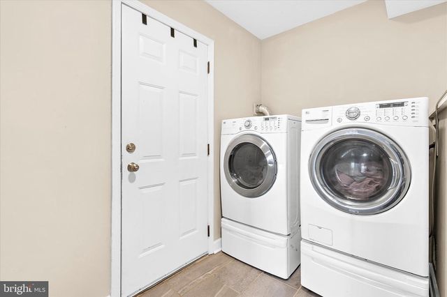 325 DOUBLE EAGLE DR, Linthicum Heights, MD 21090