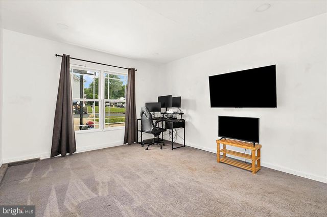 325 DOUBLE EAGLE DR, Linthicum Heights, MD 21090