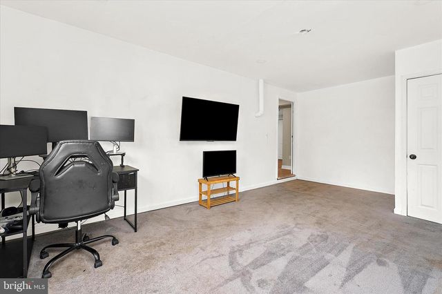 325 DOUBLE EAGLE DR, Linthicum Heights, MD 21090