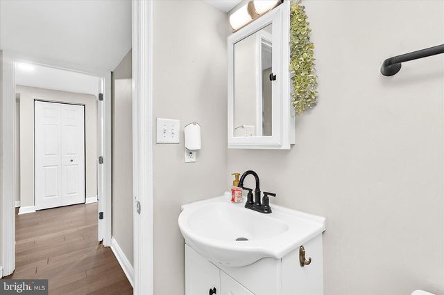 325 DOUBLE EAGLE DR, Linthicum Heights, MD 21090