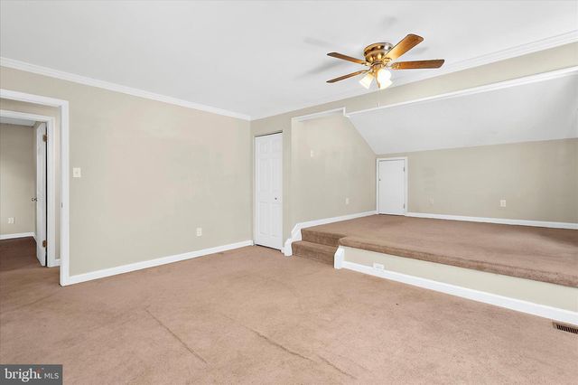 325 DOUBLE EAGLE DR, Linthicum Heights, MD 21090