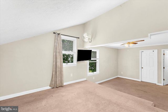 325 DOUBLE EAGLE DR, Linthicum Heights, MD 21090