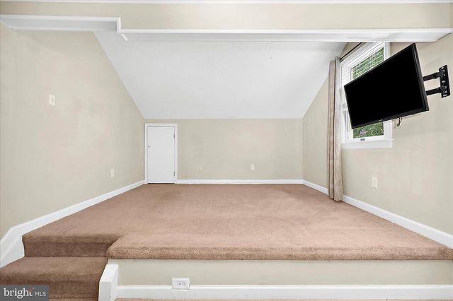 325 DOUBLE EAGLE DR, Linthicum Heights, MD 21090