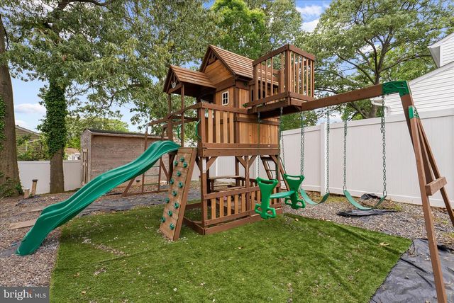 325 DOUBLE EAGLE DR, Linthicum Heights, MD 21090