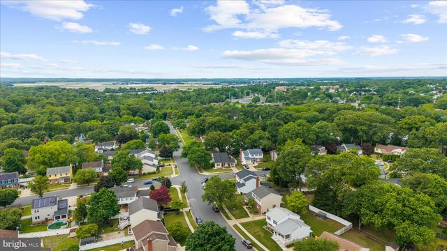 325 DOUBLE EAGLE DR, Linthicum Heights, MD 21090