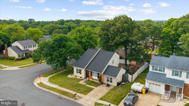 325 DOUBLE EAGLE DR, Linthicum Heights, MD 21090