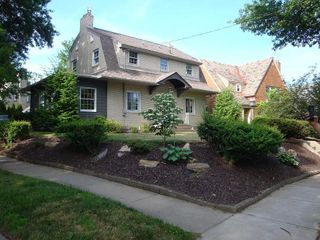 220 Newburn DRIVE, Mt Lebanon, PA 15216