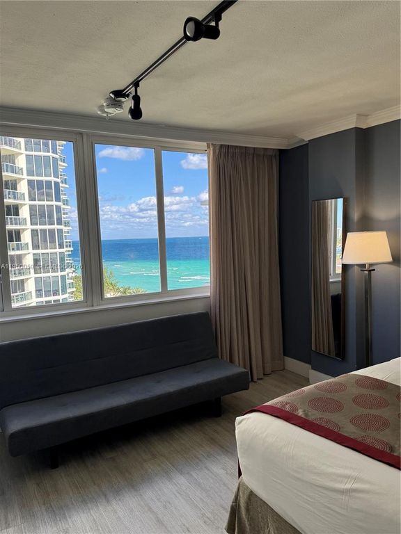 19201 Collins Avenue 1018, Sunny Isles Beach, FL 33160