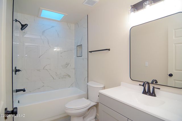 793 S Ciudad Circle, Tucson, AZ 85710