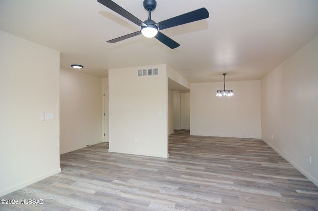 793 S Ciudad Circle, Tucson, AZ 85710