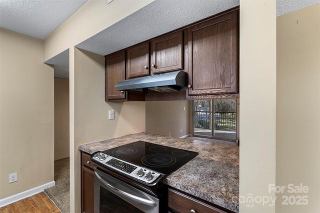 11021 Cedar View Road, Charlotte, NC 28226