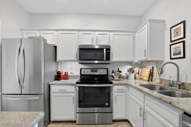 5401 E VAN BUREN Street 3113, Phoenix, AZ 85008