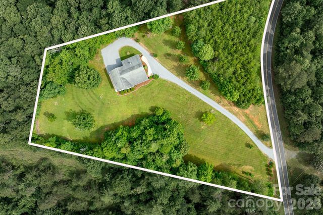 1697 Windswept Ridge, Marshall, NC 28753