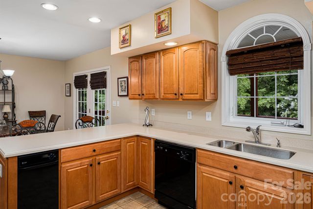 1697 Windswept Ridge, Marshall, NC 28753