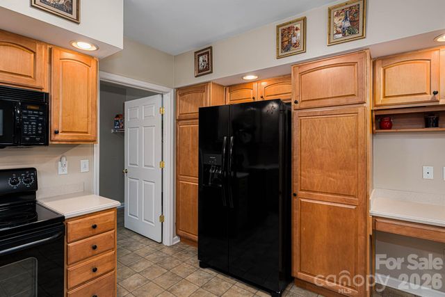 1697 Windswept Ridge, Marshall, NC 28753