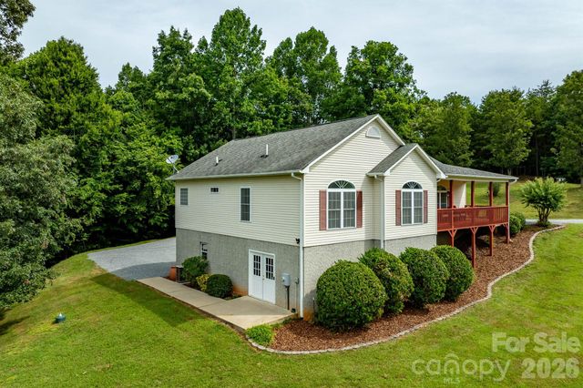 1697 Windswept Ridge, Marshall, NC 28753