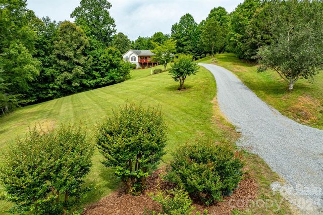 1697 Windswept Ridge, Marshall, NC 28753