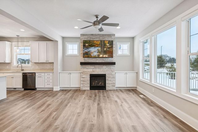 17975 Greenwich Way, Lakeville, MN 55044