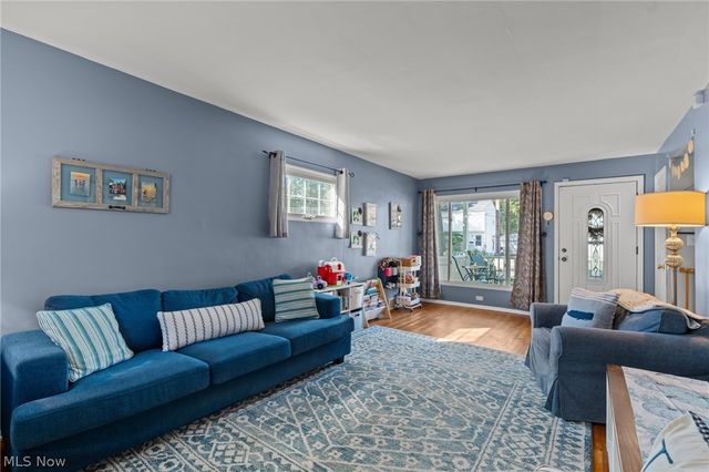 2821 7th Street, Cuyahoga Falls, OH 44221