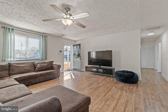 822 DALE RD, Glen Burnie, MD 21060