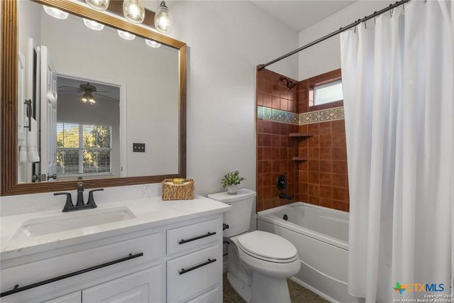 1041 Homestead Ridge, New Braunfels, TX 78132