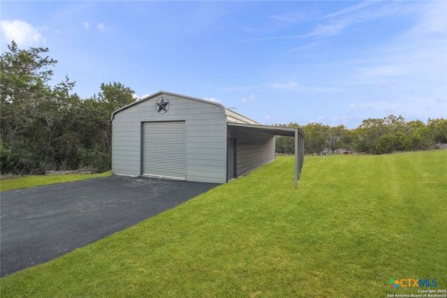 1041 Homestead Ridge, New Braunfels, TX 78132