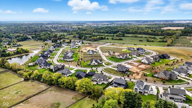 5130 Melbourne Place, Zionsville, IN 46077