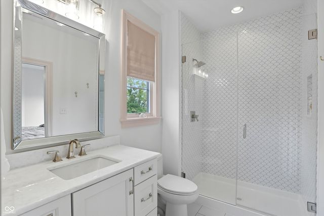 5130 Melbourne Place, Zionsville, IN 46077