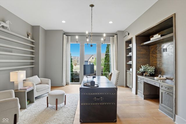 5130 Melbourne Place, Zionsville, IN 46077