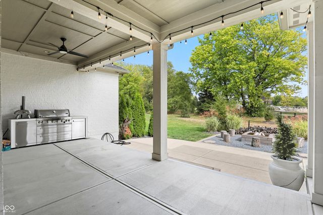 5130 Melbourne Place, Zionsville, IN 46077