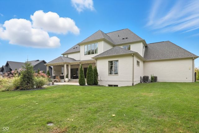 5130 Melbourne Place, Zionsville, IN 46077