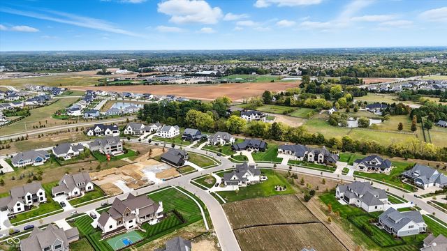 5130 Melbourne Place, Zionsville, IN 46077