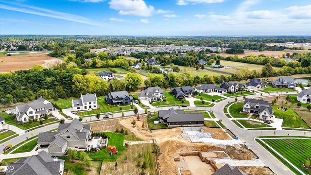 5130 Melbourne Place, Zionsville, IN 46077