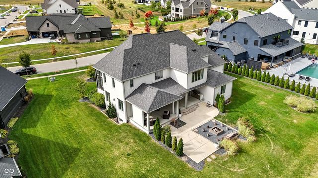 5130 Melbourne Place, Zionsville, IN 46077