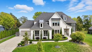 5130 Melbourne Place, Zionsville, IN 46077