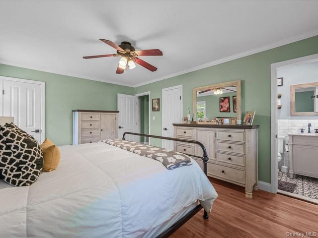 42 Sunflower Drive, Hauppauge, NY 11788