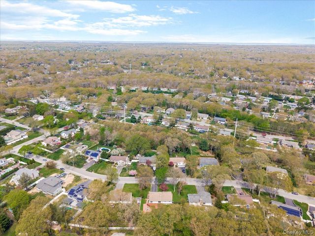 42 Sunflower Drive, Hauppauge, NY 11788