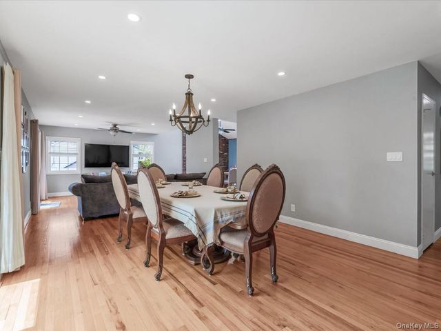 42 Sunflower Drive, Hauppauge, NY 11788