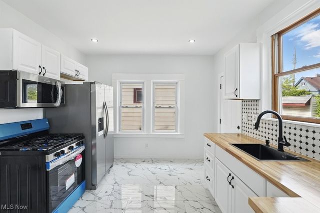 3428 W 90th Street, Cleveland, OH 44102