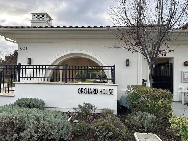 1068 Bigleaf Place 402, San Jose, CA 95131