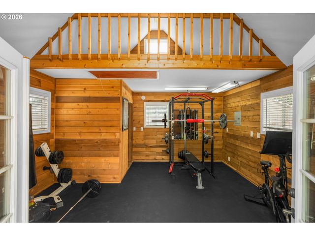 326 Ne 34TH Pl, Hillsboro, OR 97124