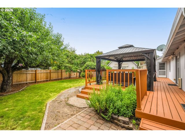 326 Ne 34TH Pl, Hillsboro, OR 97124