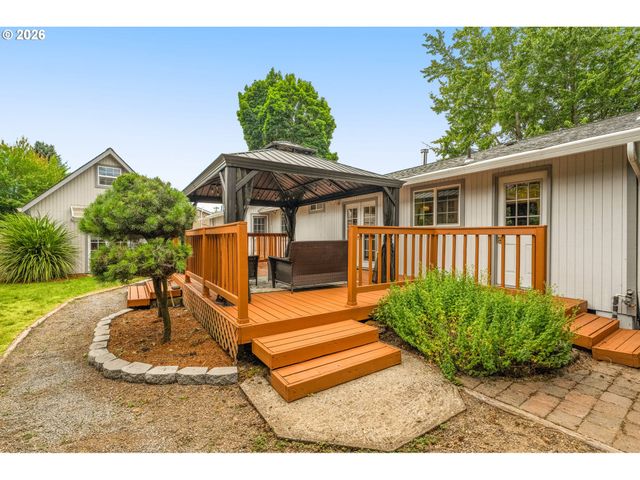 326 Ne 34TH Pl, Hillsboro, OR 97124