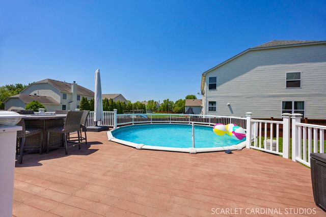 147 Linden Drive, Oswego, IL 60543